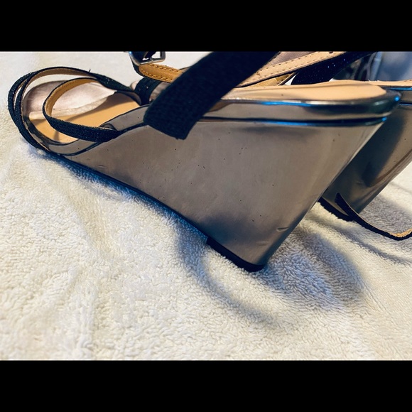 Stylish Wedge Heels By AMERICAN GLAMOUR - Size 8 M - Heel Height 3 1/2” - box 11 - Picture 4 of 6